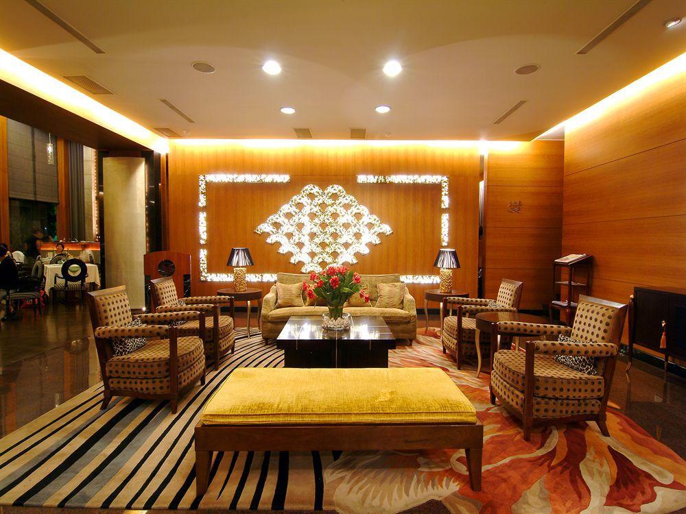 King'S Town Hotel Kaohsiung Exterior photo