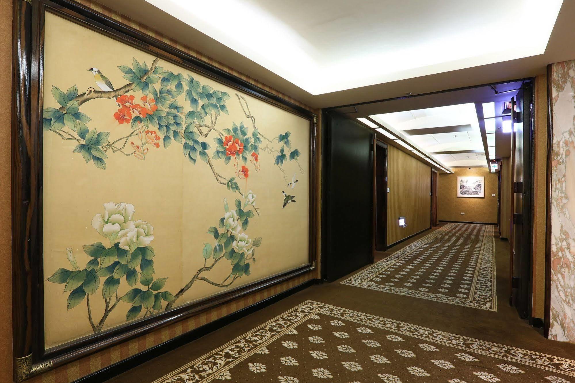 King'S Town Hotel Kaohsiung Exterior photo